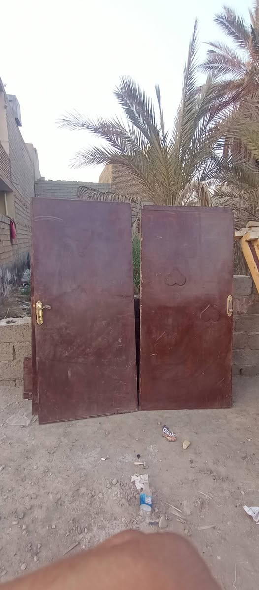 سلام عليكم بوب خشب مستخدمه لل بيع عدد ٦ معا جراجيب المكان ديالئ بعقوبه لل ستفسار ***********
