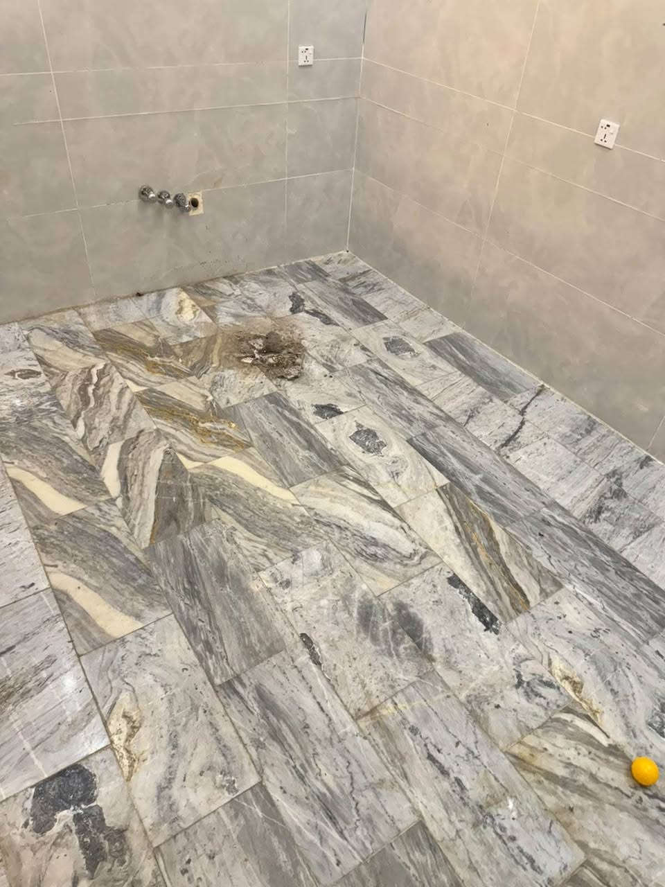 🏠 للإيجار في السيدية | بيت مودرن

✨ مساحة 50 متر — إيجار 850 ألف فقط!

يتكون من:
🛏️ 3 غرف نوم
🛋️ صالة
🍳 مطبخ
🚿 خدمات

📞 للاستفسار والحجز:***********
📲 متوفر واتساب

🏢 مكتب قمر للوساطة العقارية
📍 موقع المكتب: شارع الآمن

🔑 للمزيد من عروض الإيجار والبيع في السيدية، تواصل معنا Colombo, Sri Lanka
