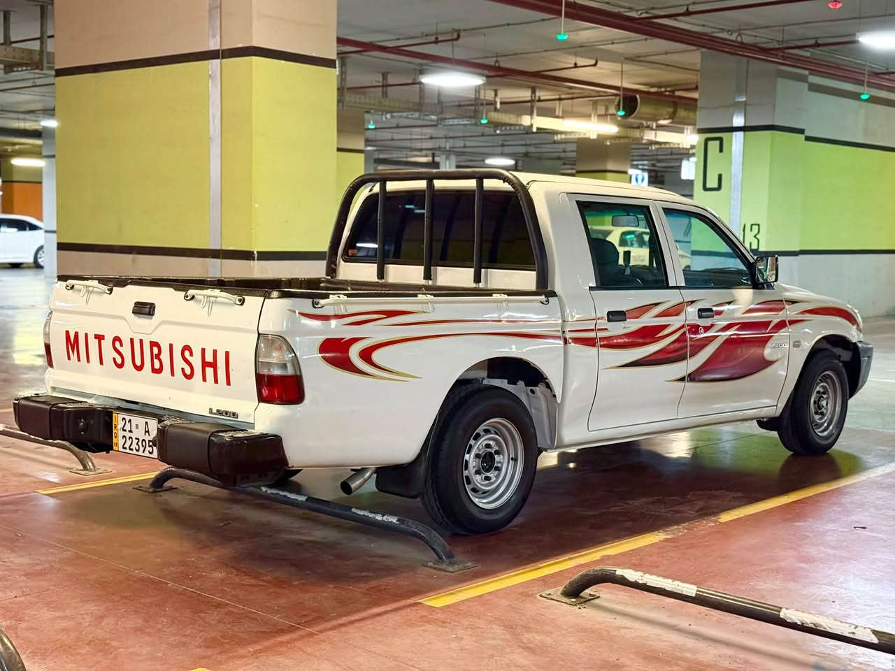 MITSUBISHI 2002
میتسوبیشی (٢٠٠٢)

بێ دەعم بێ لێدراو

یەك دینارمەسرەفی تیانیە

تەنهاسەنەوی بەسەرچوە

سەیارەکە لەڕەسمەکان جوانترە

گێڕومەکینەوتەقەوڕەقەی بەشەرت

چرکەی تیانیە باوڕناکەم لەجوانی 

ڕەفیقی هەبێت وەک بۆیاخ دوسێ پەڵەی هەیە 

خۆم کردومە بۆزانینی نرخ پەیوەنی بکە 

☎️(***********)
