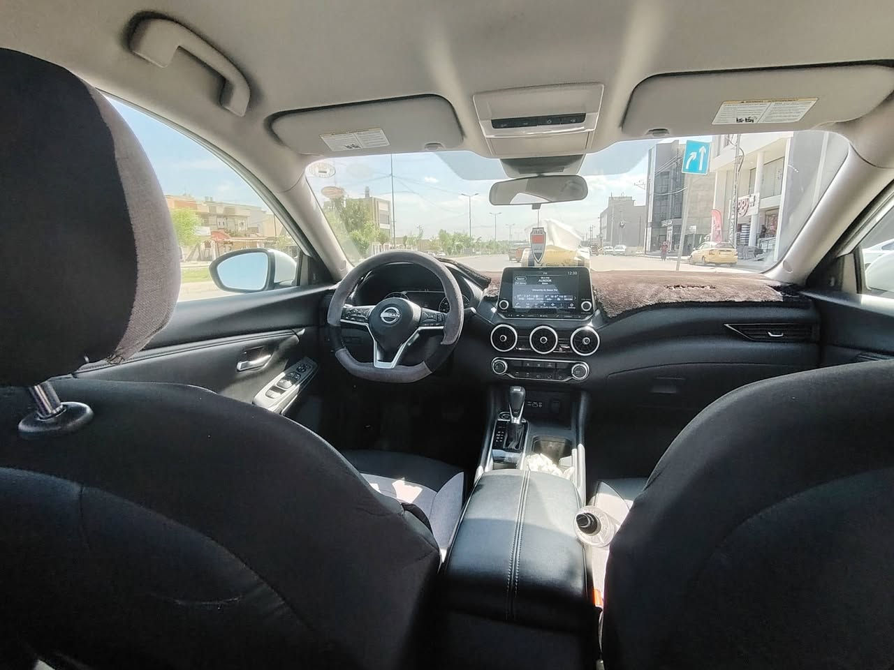 🚗 للبيع نيسان سنترا SV موديل 2025

*رقم اربيل

المواصفات:

ماشية 23 الف ميل 

* موديل: 2025

* الفئة: SV

* محرك 2.0 لتر بنزين

* ناقل حركة أوتوماتيك CVT

* دفع أمامي (FWD)

* كاميرا خلفية

* نظام التحذير من النقطة العمياء (Blind Spot Warning)

* نظام التنبيه عند مغادرة المسار

* مثبت سرعة ذكي

* نظام فرملة طوارئ أمامية

* شاشة وسطية مع دعم Apple CarPlay وAndroid Auto

* السيارة وارد أمريكا

*ايرباك راجع سستم

📌 رقم الشاصي (VIN):
3N1AB8CV3SY224072
ضررها فقط بالتاير بيها شبر يم الدوسه 

📞 للاستفسار:

***********

السعر:162 وبي مجال
