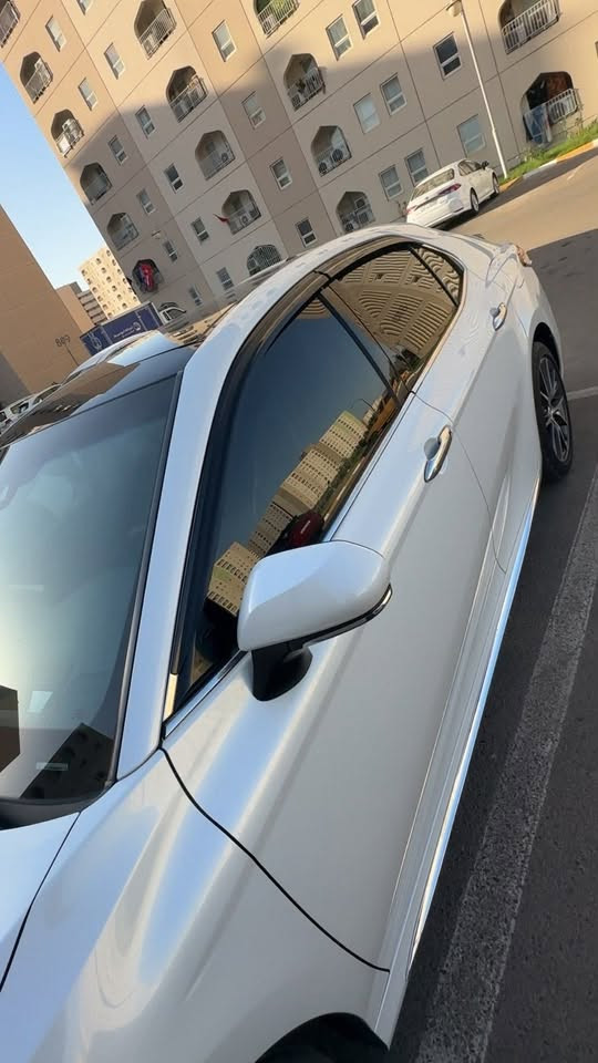 سلام عليكم ، كامري موديل 24 خليجي وارد الصين
ماشيه ٤٨ فول موصفات لون قرميطي مميز 
كشنات جلد كهرباء 
بنوراما 
رقم شمالي 
ب اسمي شخصي. شرط تحويل ثاني يوم،
مكفولة من الحادث وفتح وصبغ 
مكانها بغداد/ بسماية 
السعر / 212 وبيها مجال 
الرقم / ***********
اذا مو شراي لا تتصل.
