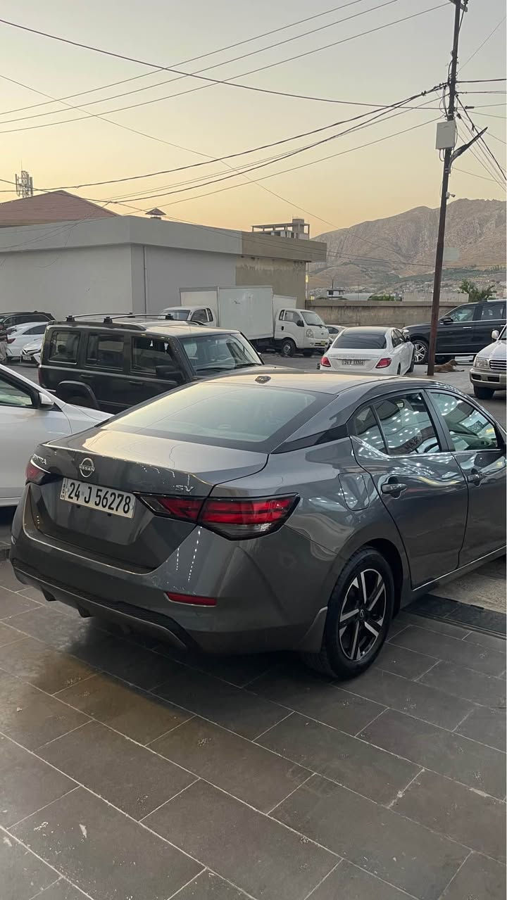 nissan santra SV 2024 
نيسان سنترا مواصفات sv 
ملاحطة:سياره بيها 3 قتع و ربع صبخ بدون شواصي ايرباك ستيرن سستم صوره حادث موجود
ماشيه: 24 الف
السعر: 125 $ و بي مجال بسيط
رقم كورك واستاب:*********** اكر, نينوى
