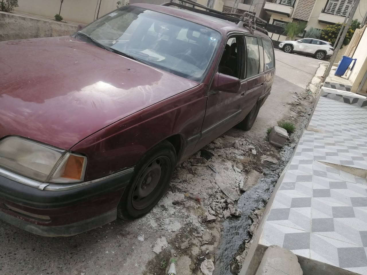 اوميكا • ٢٦٠٠ • ٦ سلندر