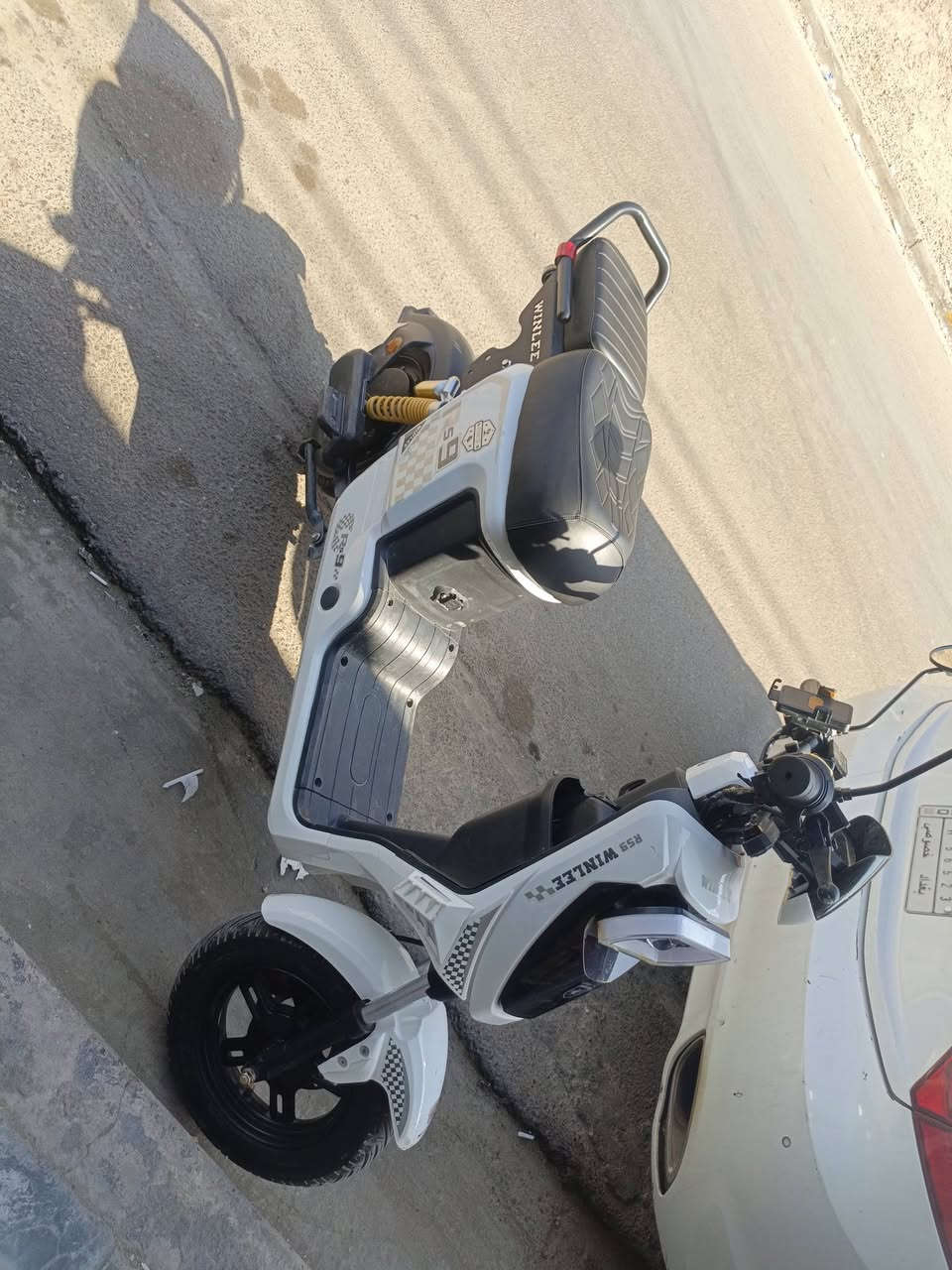 ماطور شحن RS9
مواصفات معروفه
ملف 1500
اربع نمر مع خاصية الرجوع إلى الخلف
سرعة 109
بطاريات شرط عدد 5 كبار 
32انبير 
سماعه بلوتوث مدمج
نظام مكابح بريك هيدروليك ديسكات أمامي وخلفي
شاشة عرض ديجيتال لعرض السرعه
إضاءة LED أمامية ونظام إشارات
السعر 450 قفل مكاني بغداد الدوره  ***********
