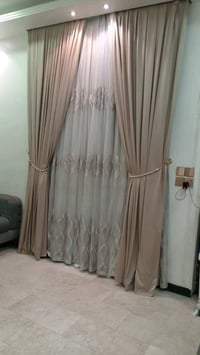 بردات للبيع تتكون من  تول مع بطانه متصله اللون اوف وايت مع نقشة لون ذه...