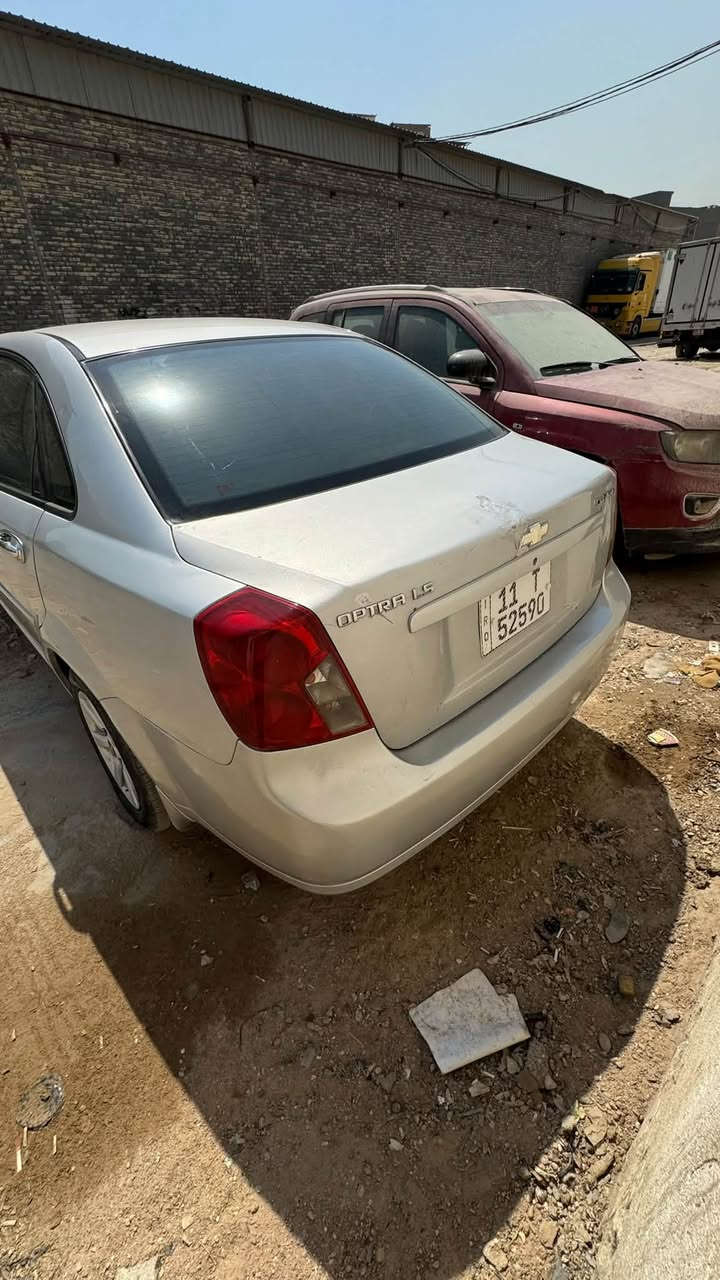 اوبترا ٢٠٠٩ • بدون حادث • شاشة كبيرة
