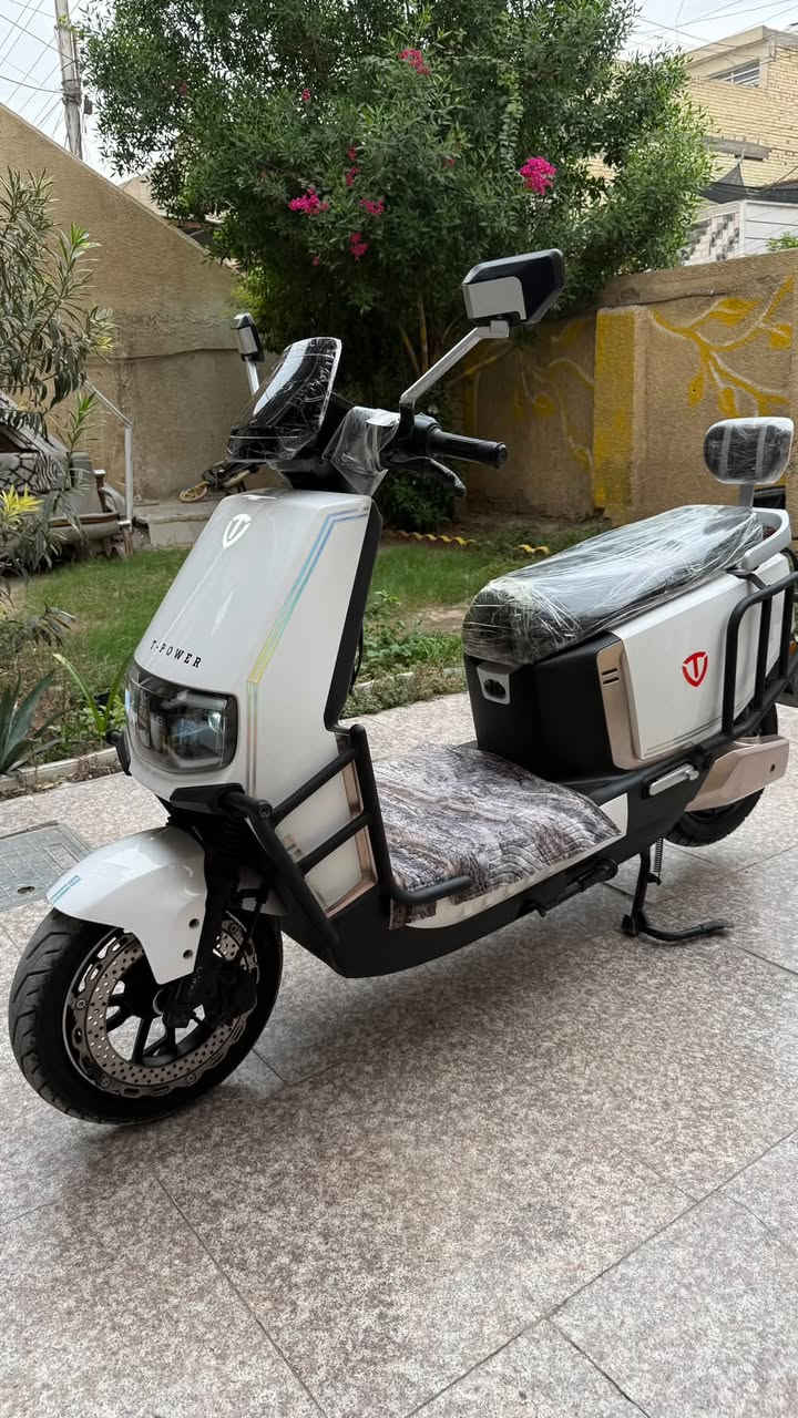 للبيع Talig تيسلا ابو درع . الدراجة كلش حلوه ونضيفه بحالة الشركة ملف 2000 w نضام حماية من السرقه نضام رجوع للخلف الدراجة ضد الماء يعني لتخاف مواصفاته خير من الله 
ابيع ب مليون و 1150  وبيه مجال بسيط
مكاني الشعب بغداد  ممتواجد خاص فقط اتصال
‭***********‬
