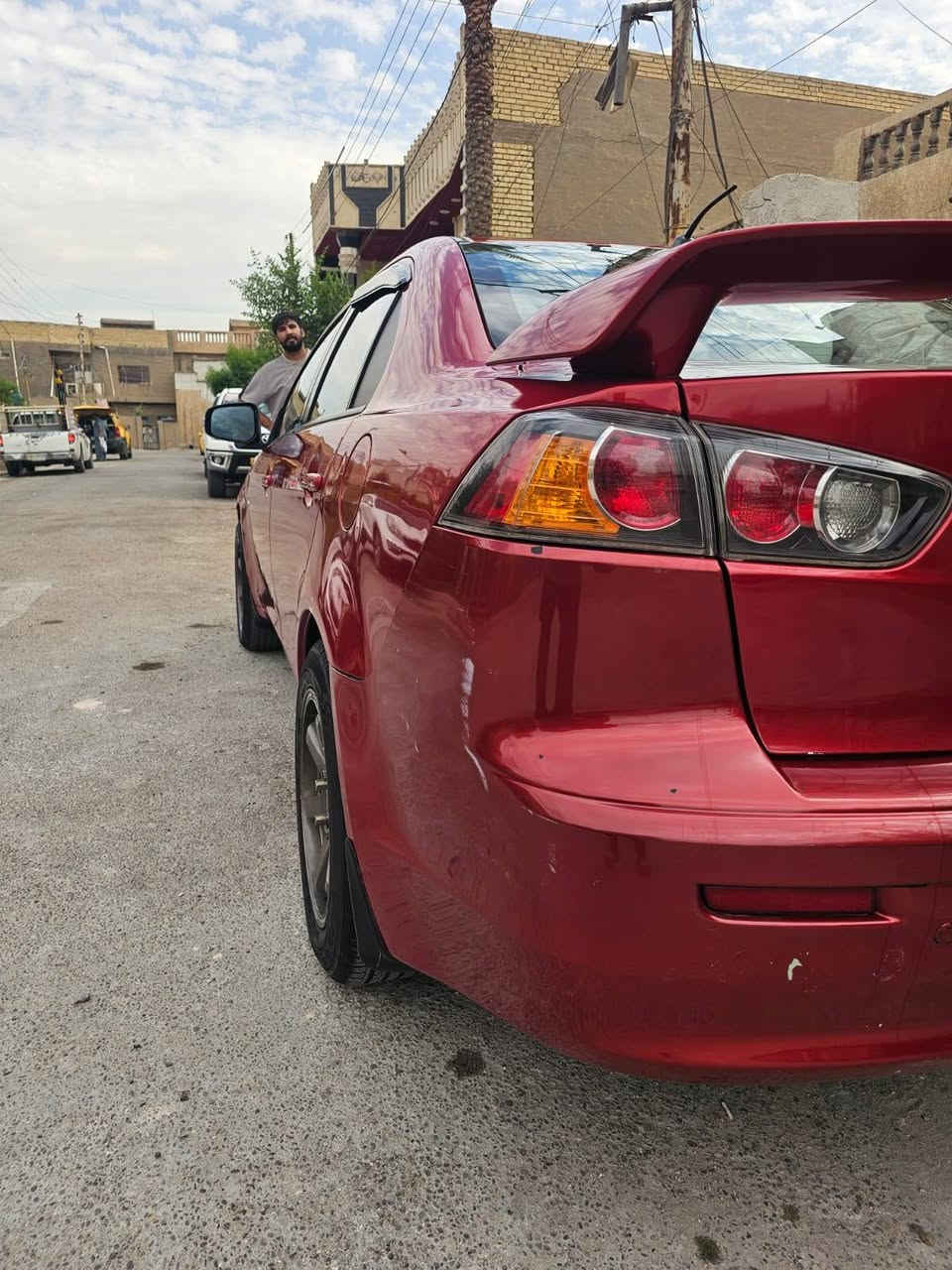 السلام عليكم
لانسر قرش EX موديل 16 ماشية 140 الف
السيارة نظيفة من الشركة العامة بيها ضربات خفيفة بالدعامية الامامية وما مصبوغة ومبينة بالصور .
السعر 95 
التواصل *********** بغداد, العراق
