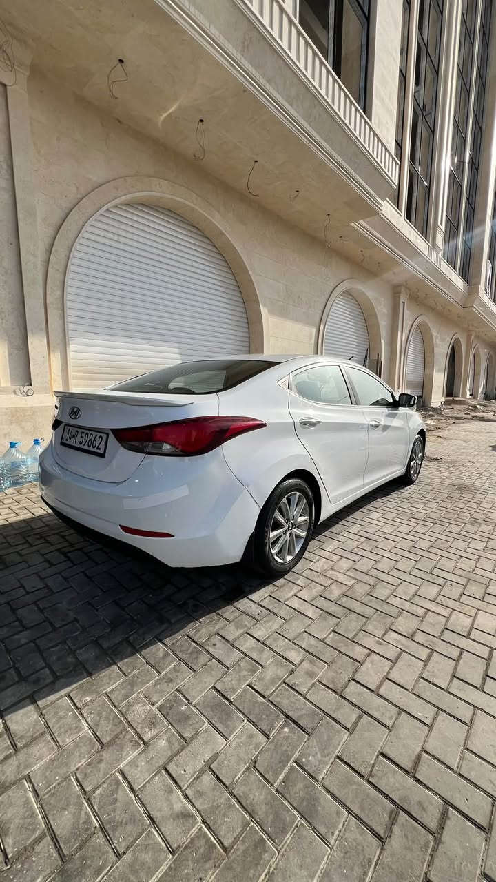 السلام عليكم
النترا ٢٠١٥ خليجي 
رقم بصرة انگليزي، سنوية لحد ٢٠٣١ بأسمي
تحويل مباشر

محرك ١٨٠٠ كفالة
گير اوتوماتيك+عادي

السيارة كلش نظيفة من الداخل و الخارج
تحكم ستيرن جهتين
شاشة اندرويد كبيرة+ سماعات ابواب jbl
فتحة سقف
مرايات جانبية كهرباء (شفط+تحكم+هيتر+اشارة)

باتري جديد، دهن اصلي و جديد
حدادية زيرو من الالف للياء كلشششش

السيارة على ايدي و ما ناقصها شي

السيارة بيها جاملع عكس السايق تبديل نفس اللون+ تبديل بنيد نفس اللون
حادثها جدااااا خفيف.

السعر ١١٧. بيها مجال بسيط
مكاني البصرة/ حي الخضراء
***********  اتصال فقط
