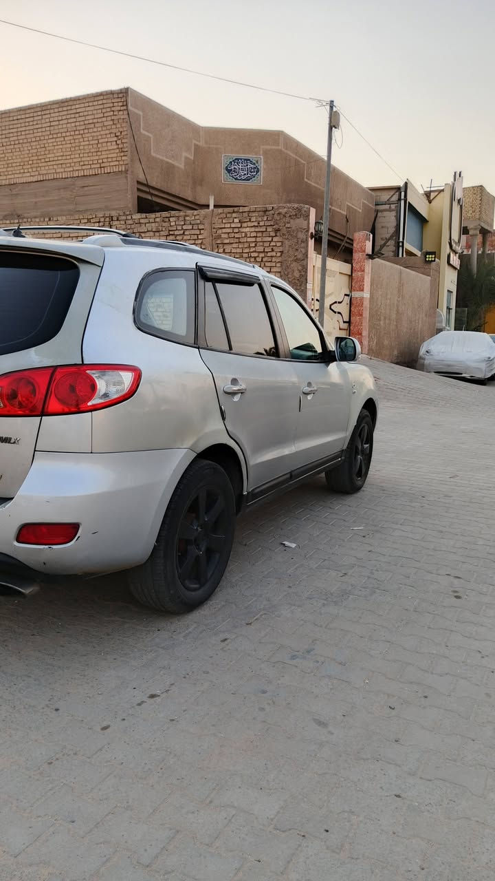 لبيع او مراوس
ادوات كصه جنطه

سنتافي موديل 2009

محرك كاز

جاهزه من كلشي

تبريد ومكينه وكير كفاله

السعر 37وبيه مجال

***********
