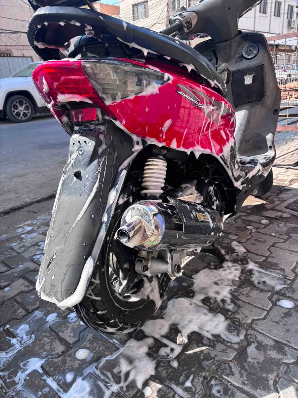 سكنس نثيه للبيع ما مفتوحه بيها يدات رياضي NCY بلاديات دراجه ناعمه وخرسه كفرات بلاديات الدراجه كلها بلاديه السعر ٨٠٠ مكاني كربلاء وهذا الرقم ***********
