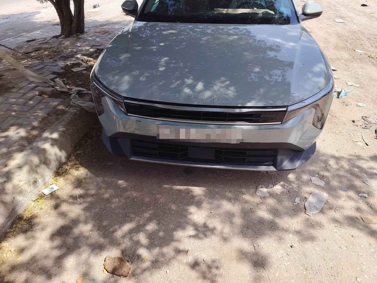 محرك : 2000 دوش مرغوب
وارد : اميركا 
ماشيه : 7500 يعني عالزيرو مبدل مرتين دهن فقط
مواصفات Ex 
1_بصمة 
2_تشغيل عن بعد 
3_ بصمة ابواب 
4_ بصمة جنطه 
5_شاشه متصل حجم كبير 
6_فول قيادة ذاتيه مع تحديد مسار 
7_فول تحكم ستيرن 
8_تبريد متصل مع شاشه لمس 
9_منافذ شحن خلفية 
10_سايد بريك كهربائي + اوتو هولد
11_مانع انزلاق 
12_نقط عمياء 
13 _ تحكم وضعيات قياده
14_رادار امامي وخلفي وجانبي 
15_فول حساسات توقف ذاتي 
16_لد امامي مع عدسات زنون
17_لد خلفي 
18_شحن واير لس 
19_كامره خلفية دقه hd 
20_ويل كب بلاد 
مرقم نجف شهداء ابأسمي بعد تقريب سنه ونص واصير حره وكاله جاهز ابأي وقت وضمانات تحويل هم جاهز  ) 
حادث سياره بالحداديه فقط وربع دعاميه  الباقي كله مكفول  صور رقم شاصي موجود
بدون اي دواخل ايرباك البردات طاك فقط 
باقي سياره كفاله عامه ع اخير 
عنوان :النجف
السعر : 180
استفسار :*********** اوخاص عادي
ملاحضه اذا مراوس اب سياره عادي حسب القناعه

نص مكتوب في الصور:
- 000-44071901 - 01/05/2026 - IAA In
- 2/20
- PLC auction