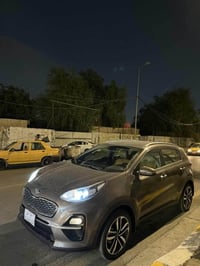 كيا سبورتج ٢٠  خليجي لون للبيع ماشية ١٢٣ الف سيارة نظيفة جدا بأسمي رقم...