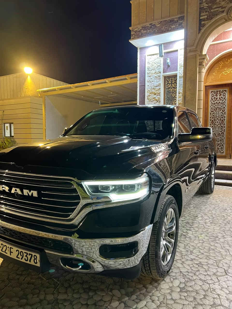 رام 1500 • ٢٠٢٣ • V8 ٥.٧