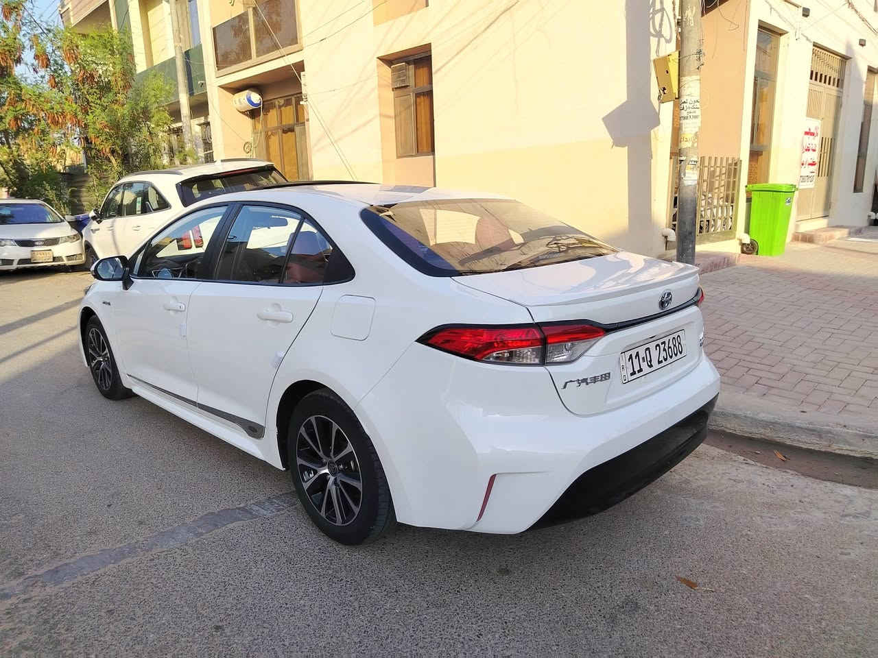سلام عليكم

✅TOYOTA COROLLA HYBRID 2024

المواصفات

وارد صيني الشكل الأمريكي

✅ محرك 1.8 

✅ هايبرد اقتصادي

✅ مثبت سرعة

✅ رادار أمامي

✅ نظام مانع التصادم (Auto Brake)

✅ لايت عدسات LED

✅ مساعد ذكي للإضاءة العالية

✅ كشافات ضباب

✅ كاميرا 

✅ نظام المحافظة على المسار (Lane Assist)

✅ قيادة ذاتية (Toyota Safety Sense)

✅ أوضاع القيادة:

ECO

NORMAL

SPORT

✅ شاشة تدعم Apple CarPlay & Android Auto

✅ تبريد منفصل

حالة السيارة

✅ كفالة عامة بشرط الفحص

✅ كفالة على المحرك، الكير، والبطارية

✅ المشي :31 ألف 

📍 الموقع: بغداد الكرخ

السعر _151 $ ورقة وبيها مجال 

✅للاستفسار
***********

