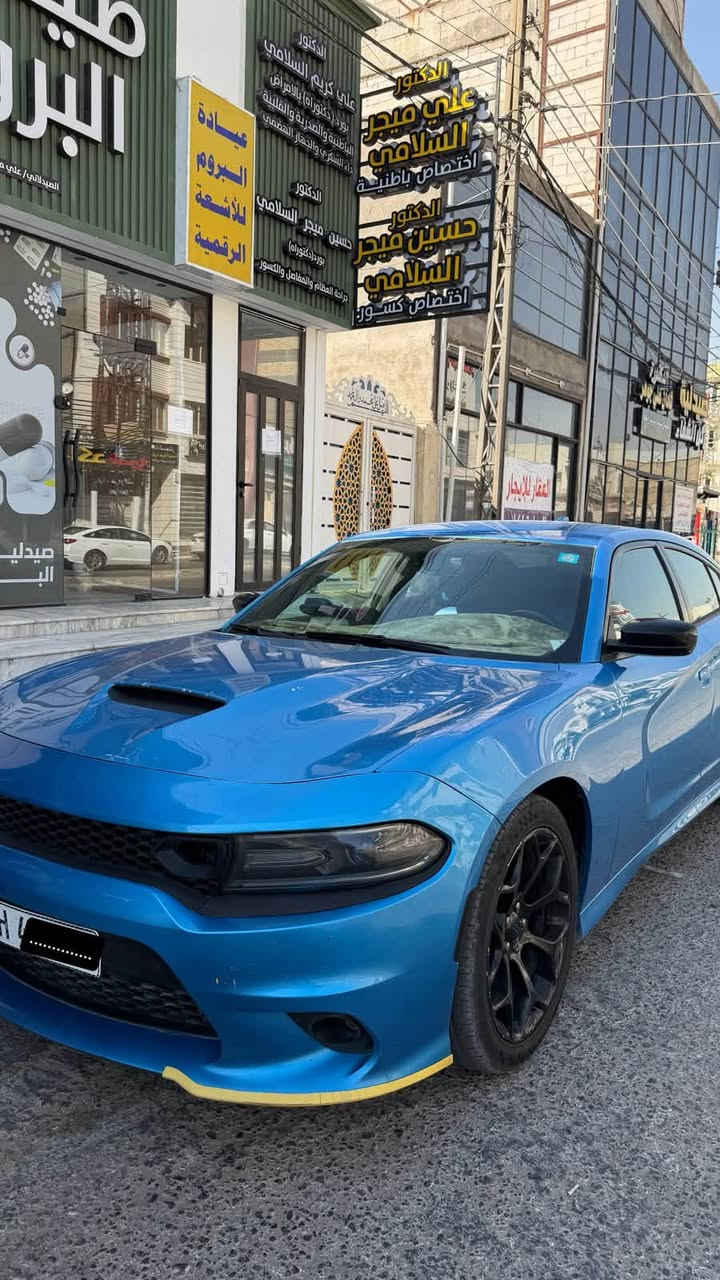 سلام عليكم 
جارجر لون بحري مديل 2018 للبيع 
مواصفات sxt معروفة 
رقم بغداد باسمي 
*********** 
صور الحادث والسونار بالمنشور 
سعرها 167 وبيها مجال للشراي 
مكان السيارة النجف قرب دوره القضاة 
وبخدمتكم
