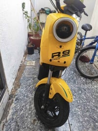 R9 • ٥ بطاريات • نظيفه ٩٠٪