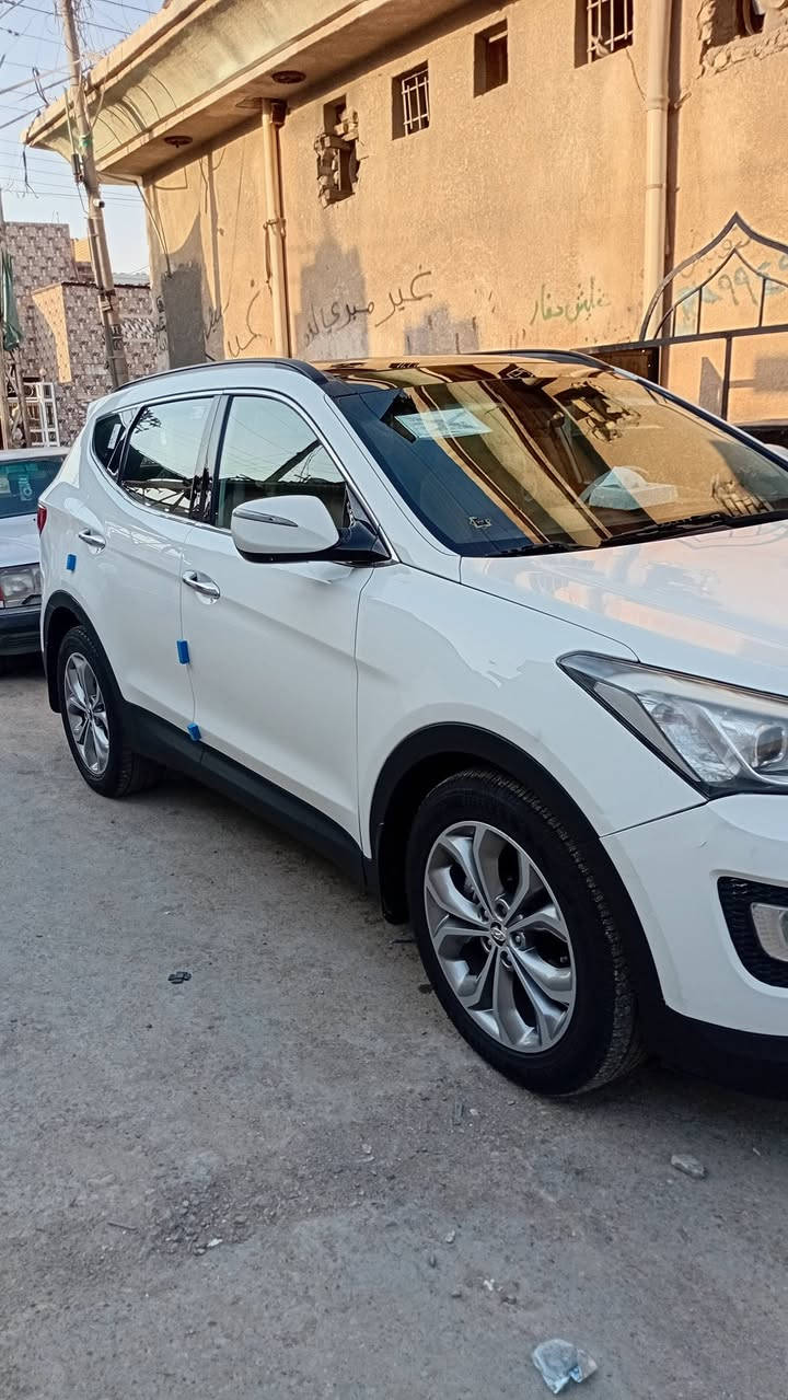 السلام عليكم
سيارة هونداي سنتافي موديل ٢٠١٣ رقم بغداد للبيع فول مواصفات ثلاث قطع تبريد بصمه مري شفط فول تحكم شغال كشن السايق كهربائي ٧ راكب السيارة فور ويل مانع انزلاق فول بنوراما نضام نزول منحدرات مثبت سرعه السياره بيها صبغ شوي من باب العبري ونص الباب الخلفي وشوي من الجاملغ الخلفي السعر ١٤٠ وبيها مجال
للتواصل *********** اتصال وموجود واتساب
