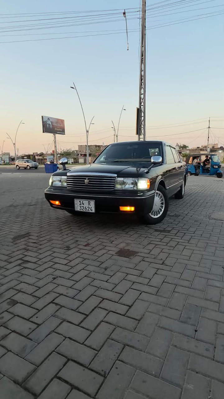 البيع ارنب طويل كروان موديل 2000 مبدل سستم كامل الخير مكينه 2500 قبق اسود اصل حديده جديده هسه مسويه الخير كله جديدطخم تاير جديد ياباني باتري جديد تحويل مباشر كفاله من الكصه والحادث وخياس ونقل جثه تحويل ثاني يوم بصره مشروع وطيني اصل تسجيل 2000 صندوك زيرو غرفه زيرو بشرط الاتصال ***********
