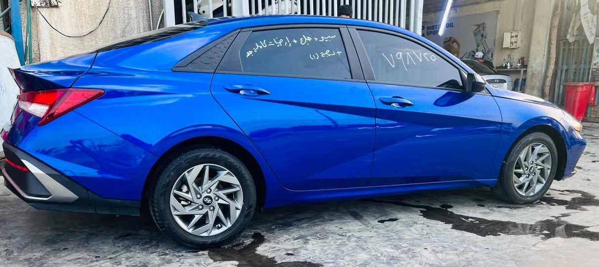 النتراء موديل 2024
دخول جديد ب اسمي المفيس سياره جديده كلش بوضع الشركه اي نقص مابيهه اي لكلوب او سيرفس مامشتغل 
ماشيه 34 
تحديد مسار  وتحكم قياده 
داخل رصاصي وللد ليلي بالدشبول
شاحن امامي وخلفي 4 منافذ 
كامره دوراه وتوقف ذاتي 
وكامره اماميه ورادار خلفي وأمامي وجانبي 
مكينه 2000 دوش 
صدر جديد تخم تاير بيهه وكاله 
كير محرك تبريد كله بلادي شركه 
كروز سرعه و3 انضمه قياده 
شاشه متصله
تشغيل عن بعد بلادي  
بصمه تشغيل وبصمه بيبان وصندوق 
حادثها فقط ربع البنيد صبغ 
مابيها سياره بدون اي قطعه تبديل ليبل واحد 
ايرباك دركه ودشبول 
السعر 135    وبيه مجال بسيط  
مكان السياره بغداد مدينه الصدر 
*********** صور حادث واتساب وتدلل
