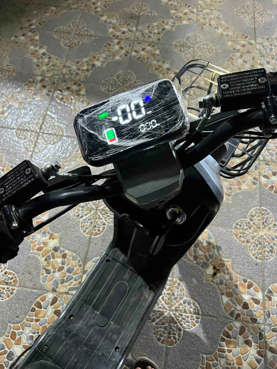 باسكل شحن R9اصدار 2025/10/1
⚡️ كهربائات مكفول كلشي شغال 
بطاريات جدد استخدام قليل نضيف كلش 
اربع تمر دبل إشاره عالي ناصي 
بصمه وسويج جهاز انذار صرقه حساسات شغاله 
باسكل جديد سعر 450بي مجال بسيط الشراي يجي خاص مكاني بابل محاويل اتصل ***********
