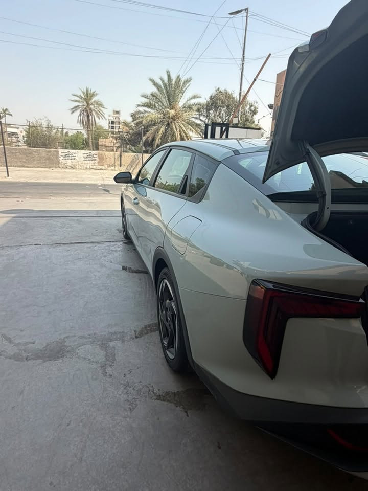 كي فور 2025 للبيع 
بدون صبغ بدون ايرباك بدون دواخل 
حادث خلفي بسيط +صور الحادث مرفقه مع الصور 
***********
