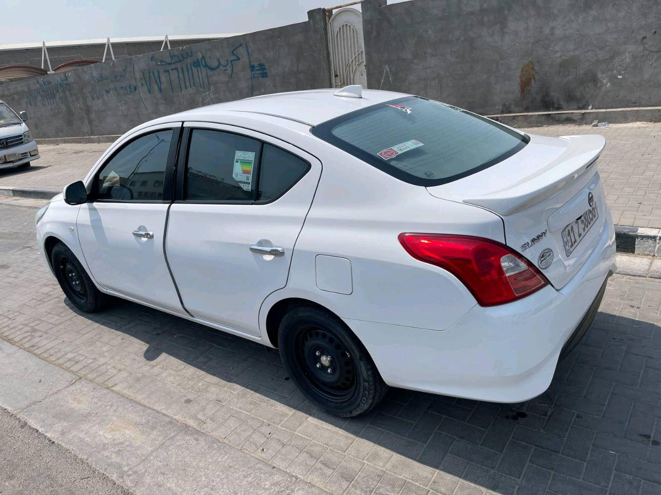 🚘✨ للبيع — نيسان صني 2024
رقم بغداد اقساط استقطاع مباشر على الماستر كارد 

🔹 معلومات السيارة:
• الماركة: نيسان
• الموديل: صني
• سنة الصنع: 2024
• اللون: أبيض 🤍
• الممشى: [33000]
• الحالة: [كفاله عامه شرط السونار]

🔹 المواصفات والتجهيزات:
• [دوشمه عامه ارضيه وكشنات وصندوك]
• [شاشة]
• [كاميرا خلفية]
• [بلوتوث]
• [منضومة زنون نهار شرط]
✨ السيارة نظيفة ، وجاهزه 
📍 الموقع: البصرة
💰 السعر: [115] بيها مجال قليل 
📞 للتواصل: [***********]

‼️وإذا اكوو مراوس عادي حسب القناعه

بعد روحي ليشوف سعرها هواي الله يرزقه باحسن منها وارخص