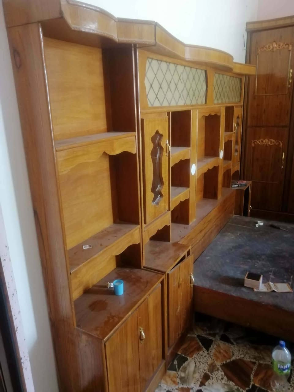 غرفه نوم للبيع نضيفه جدا تفصال جديد السعر 850وبيه مجال للتواصل ***********
