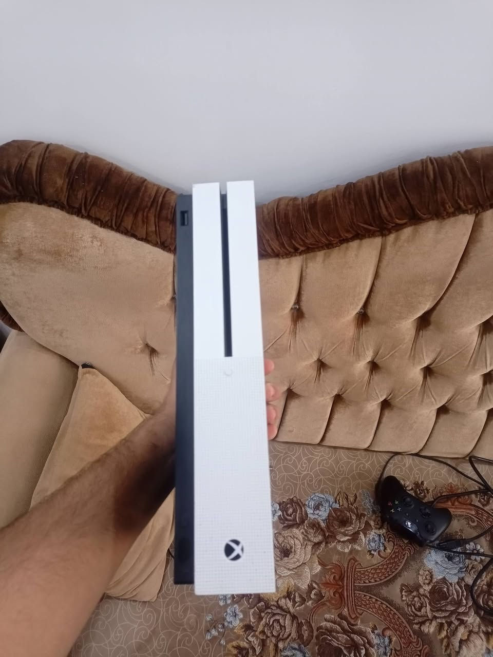السلام عليكم اكس بوكس وان 1 جهاز شغال كامل تجي تفحص وتاخذه ذاكره 500 ويا جوستك واحد السعر 200 وبي مجال لشراي مكاني تكريت التوحيد استفسار رقمي ***********
