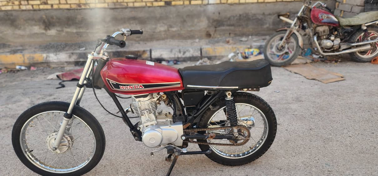 دراجه نامه تعمير الفين وسته وعشرين السعر 450الشراي يتصل على الرقم ***********
