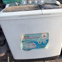 عندي غساله البيع جديد سعر ٨٠ بها مجال ٠٧٧١١٥٠٢٤١٢