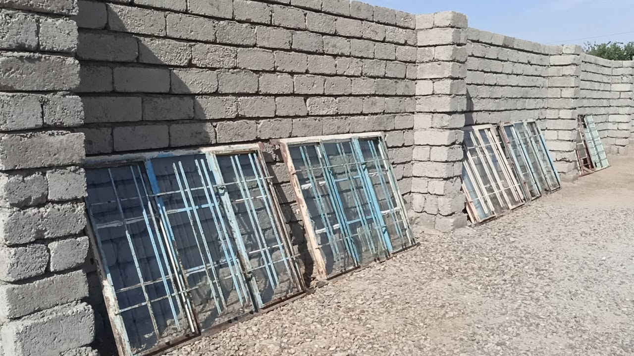 السلام عليكم
ابواب و شبابيك وهوائيات للبيع حديد ثقيل فصال الموصل
الشبابيك حديد ثقيل 4 ملم حتى جوم بيهن 
العدد 7
الابواب والملابن هم حديد ثقيل فصال الموصل
مكاني الشرقاط قرية شكرا 
الشراي يتصل ويتدلل
***********
