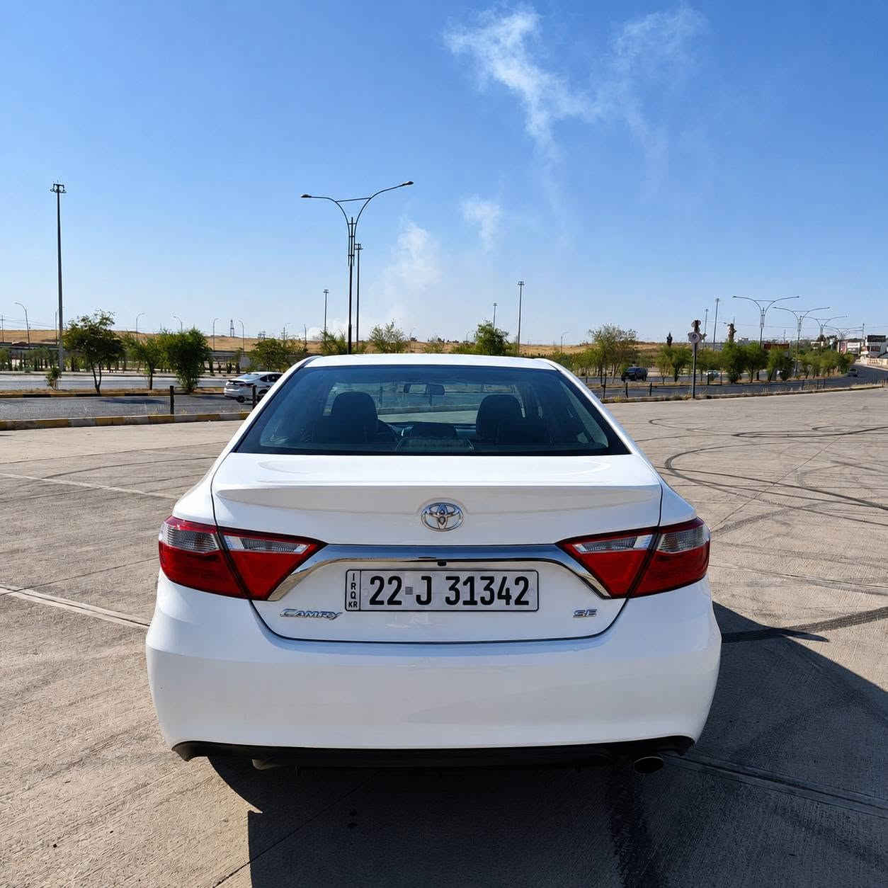 TOYOTA CAMRY 2017
لون ابيض ثلجي 
رقم اربيل
محرك 2500 . 4 سلندر
كشن جلد 
تحديد مسار
شفتات ستيرن 
قيادة ذاتية 
مثبت سرعه
كامرا خلفية
ويل كروم
وبعد موصفات الse معروفة
ماشي (100) 
حادثه فقط بونيد صبغ بدون تعديل
گير محرك شرط ما مفتوح
هزة جديدة لغاية 2027
رقم أربيل دولي سنوية لغاية 2030
تايرات صدر جديد
شرط التحويل والوكالة
السعر (160) 
مكان السيارة كركوك
الرقم (***********)
