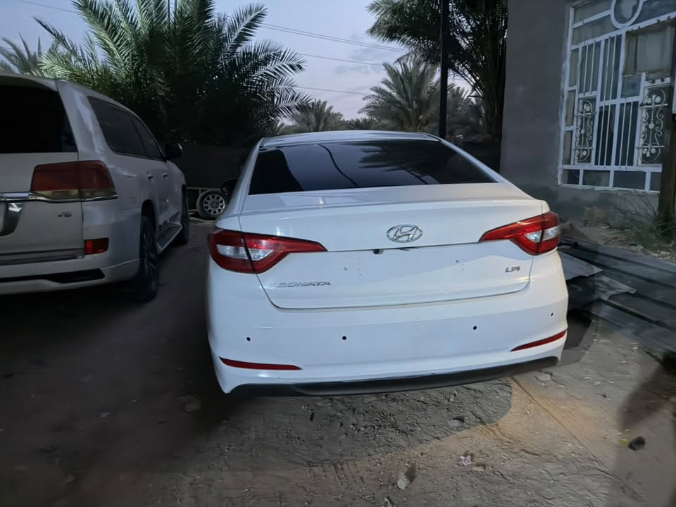 سوناتا  موديل 2017ادوات كصه متومة  فول ماعده الفتحة سياره نظيفه كلش مكانهه بابل غاز اصل خط واحد سعرهه ٤٦ وبيهه مجال 

‭***********‬

