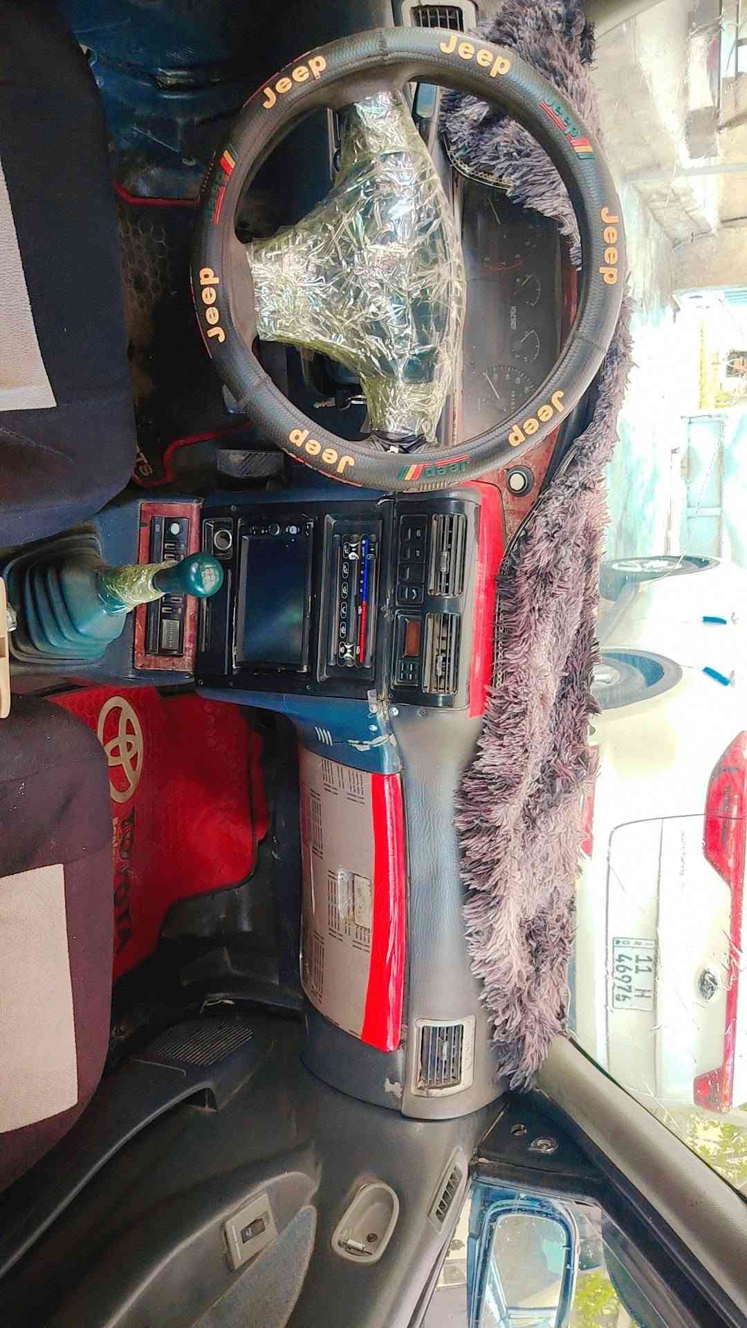 يالله سيفيه للبيع موديل 94سنويه لل30مشروع وطني نكليزي اي مرور احولك محرك مفتوح كير عادي محرك وكير نضاف 
صدر جديد بور خفيف مشط جدبد 
كهريبات كله تشتغل سياره كامله مال شغل وين عجبك تروح بيه 
سعر ١٨بيه مجال بل عافيه ع ياخذه ***********مكاني ديالى بعقوبه مركز

