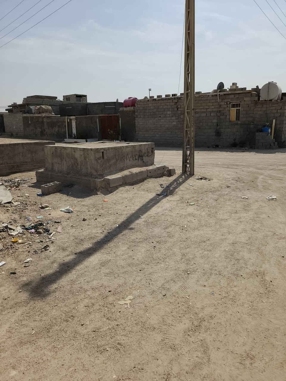 الزبير شارع الكرفانيه غرب مجمع الهادي 
***********/*********** الزبير, البصرة
