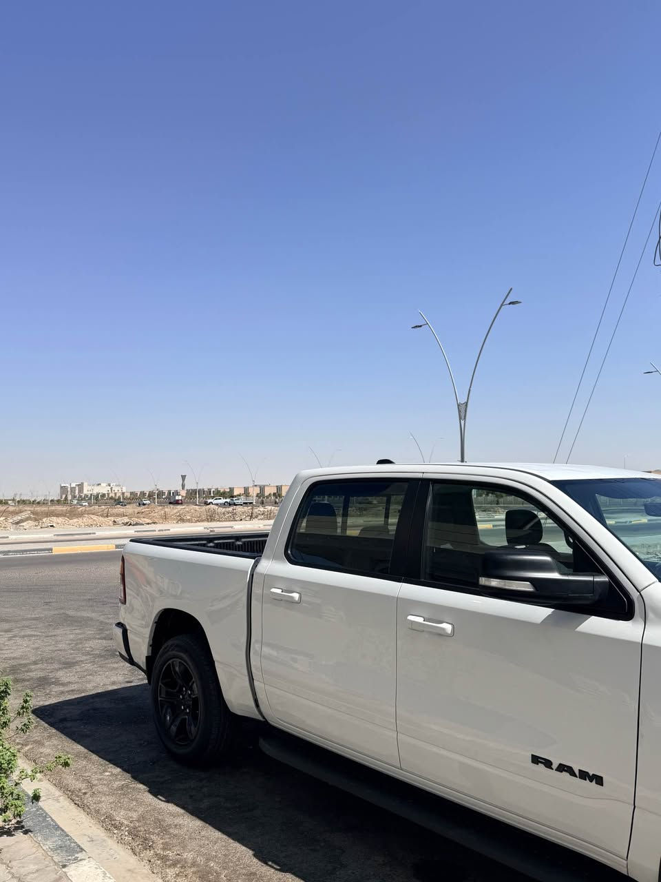 مكلف بنشر الشراي يتصل رقم 
           سلام عليكم دوج رام 2022 موصفات بك هورن رقم اربيل تحويل  حادثة بنيد فقط لا شاصي ولا لغد باب طويل بدي كصير  فول موصفات شاشه جبيرا كير ماوس فور ويل وتو ويل محرك 8 سلندر. بصمة تشغيل عن بعد كشن كهرباي تدفئة صندوك كهربائي رادار امامي وخلفي  سايد بريك كهربائي  جامة خلفية كهرباء ماشية 90 
العنوان بصرة
*********** الزبير, البصرة
