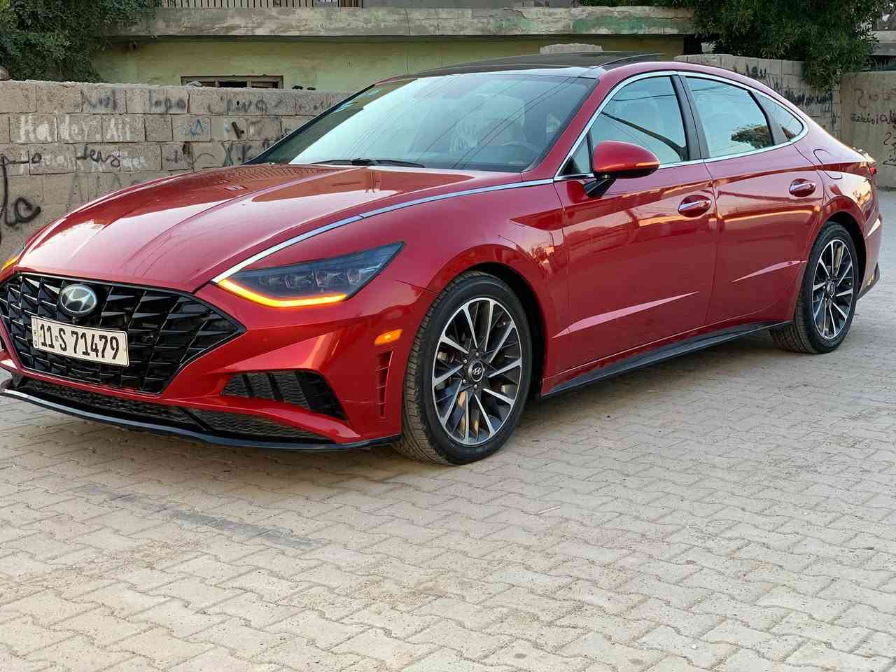 سوناتا 2020   السعر 158 بيها مجال جدا بسيط

اعلى فئه المواصفات للاخير شنو بالك 
مراوس بكورلا ترهم 
محرك 16 تيربو طياره 
ماشيه 90 كيلو
ب اسمي شخصيا
بيها اربع قطع خلفيه صبغ بدون بجم بدون صفاح
مكاني بغداد الجديده 
***********
