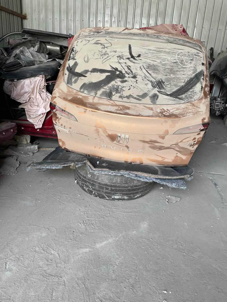 قطع غيار • وصف ناقص