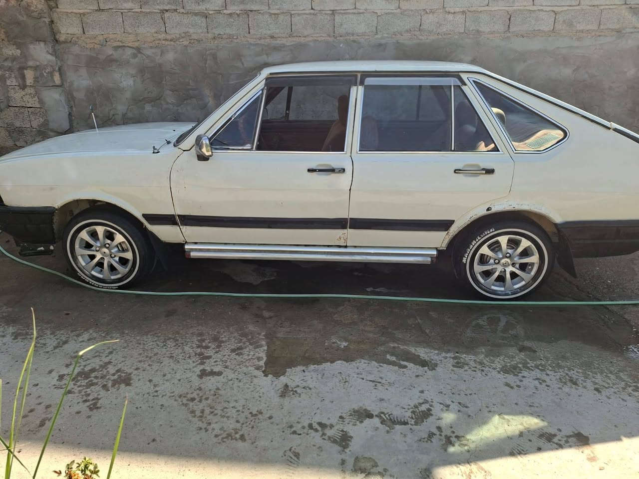 برازيلي موديل 88البيع سعر 15 ورقه وبهه مجال رفم بغداد ***********
