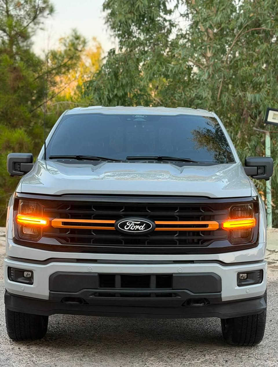 عربی ـ كوردی
F-150 هایبرد 2024

اللون : سموك

فۆرد F-150 مۆدێل 2024- Hibrd 

فول فول مواسەفات تەنها پانۆراما نیە .

🔹بزوێنەر 3.5 V6) Power Boost - توين تۆربۆ )

هێزی 455 هۆرس پاوەر . 

🔹بزوێنەر مرغوب و ئیختساد بۆ هەموو جۆرە بەنزینێک کێشەی نیە . 

🔹ماوەی رۆشتوو : 17 هەزار .

‎مواسەفات سەیارە /

🔸 هایبرد

 🔸گێر لە عەرز.

🔸دەرگا گەورە بۆدی کورت 

🔸4 * 4 دبل اكسل

 🔸دوو ئینج بەرزی شەریکە  Leveling kit 

 🔸ئۆتۆ پارك.

 🔸ئۆتۆ ستار ستۆپ.

  🔸ئۆتۆ هۆڵد.

🔸گێچ كامل ئەلیكترۆنی

🔸 كۆدی دەرگا

🔸 شەحن وەیار لیس

🔸دبل گزۆز - گزۆز راپتەر .

🔸شاشە گەورە 12 ئینج .

🔸كوشن سەكن و سایەق كارەبایی .

 🔸كوشن تەبرید.

🔸دژە خلیسك و قفلی ئەكسل

🔸گێر ئۆتۆماتيك 10 نمرە .

🔸5 کامێرا و 360 پلە . 

🔸 بصمه .

 🔸بریك بصمە

🔸شەغال.

🔸 رادار 360 پلە .

🔸 خەتی جادە .

🔸6 مۆدی لێخورین . 

🔸نیزامی Apple CarPlay & Android Auto

🔸لەگەڵ  SuperCrew .

🔸لایت LED . 

🔸فوول Auto ، LED لەگەل سورانی تایەکان  .

🔸پشت و پێش حەساس . 

🔸ویل لاریات .

🔸ئاوێنە رادار و دژە فوول .

 🔸لایت و فول ئۆتۆ .

▫️زۆر مواسەفاتی تر تەنها پانۆراما نیە .. 

🔷بێ مەسرەف هەموو شتێک بەشەرت . 

🔷رەقەم کاتی کوردستان . 

🔷نمونە لە جوانی بێ قەپ و قۆپ . 

♦️جاملغی پێشەوە لای سەكن دوو شوێنی زۆر بچوكی كارتە لەگەل دوو بست لە بۆدیەكەی بۆیاغە باێ ناو گرتن بێ شانسنی بێ شوخت بە شەرتی رەقەم .

 

رەقەم كاتی ٣ مانگی لەگەڵدایە.

نرخی : 390$ گەڵا و معامەلە . 

ژمارە موبایل و واتساپ  :*********** 

—————————————————————

فورد F-150 هابرید (Hybrid)

اللون: سموك 

فورد F-150 موديل 2024 - هابرید (Hybrid)

فول مواصفات عدا البانوراما.

🔹 المحرك: 3.5 V6 (باور بوست - توين توربو)

قوة 455 حصان.

🔹 محرك مرغوب واقتصادي، يقبل جميع أنواع البنزين بدون مشاكل.

🔹 الممشى: 17 ألف.

مواصفات السيارة:

🔸 هابرید

🔸 گير أرضي (منقلة گير في الكونسول الوسطي)

🔸 كابينة مزدوجة (سوبر كرو - SuperCrew) مع حوض قصير

🔸 دبل اكسل (4x4)

🔸 ارتفاع وكالة 2 إنش (Leveling Kit)

🔸 بارك آوتوماتيك (Auto Park)

🔸 نظام توقف المحرك الذكي (Auto Start-Stop)

🔸 نظام التثبيت المؤقت (Auto Hold)

🔸 شاشة عدادات كاملة إلكترونية

🔸 بصمة أبواب (رقم أو كود سري على الباب)

🔸 شاحن لاسلكي (Wireless)

🔸 دبل صالنصا (گزوز) - عادم رابتور

🔸 شاشة كبيرة قياس 12 إنش

🔸 كراسي السائق والراكب كهربائية

🔸 كراسي تبريد وتسخين

🔸 مانع انزلاق وقفل دفرنس (أكسل)

🔸 گير آوماتيك 10 سرعات

🔸 5 كاميرات بنظام 360 درجة

🔸 تشغيل بصمة

🔸 بريك بصمة (إلكتروني)

🔸 إضاءات الطوارئ الجانبية (شەغال)

🔸 رادار 360 درجة

🔸 نظام الحفاظ على المسار

🔸 6 وضعيات قيادة

🔸 نظام Apple CarPlay و Android Auto

🔸 أضواء أمامية LED

🔸 إضاءات أوتوماتيكية بالكامل مع نظام الالتفاف مع العجلات (Adaptive Cornering Lights)

🔸 حساسات أمامية وخلفية

🔸 رنجات (ويلات) لاريات

🔸 مرايا بنظام الرادار ومضادة للوهج (تعتيم تلقائي)

🔸 أضواء أمامية أوتوماتيكية بالكامل

▫️ والمزيد من المواصفات الأخرى، فقط بدون بانوراما..

🔷 بدون أي مصاريف، كل شيء بشرط الفحص.

🔷 رقم أحدث (مؤقت) لإقليم كوردستان.

🔷 نموذج في الجمال، بدون أي دقات أو طسات (خالية من التعديلات).

♦️ ملاحظة الحادث: الجاملغ الأمامي (رفرف) جهة الراكب فيه ضربة كارت بسيطة في مكانين، مع صبغ حوالي شبرين من جسم السيارة (بدون ما يوصل للداخل أو الشواصي، وبشرط التسجيل).

♦️ رقم مؤقت لمدة 3 أشهر

السعر: 39000 دولار ($390) وقابل للتفاوض.

رقم الهاتف والواتساب: ***********

