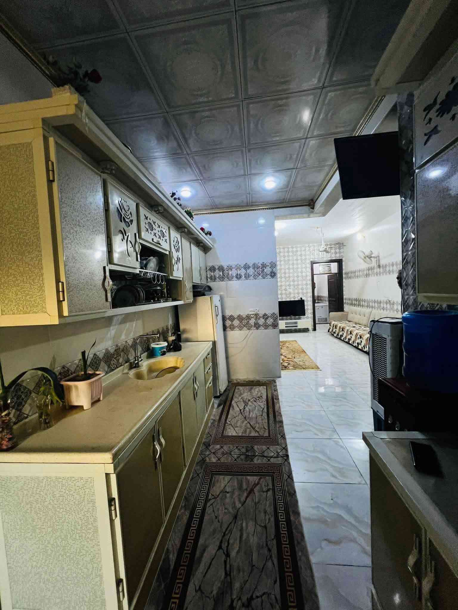 دار  للبيع 100 متر طابو صرف بالنجف الأشرف 

حي ميسان قطاع 22 .. قرب شارع الكيات موقع جيد

 بناء درجة أولى 2025 صب كونكريت مسلح .. شارع 12 متر تبليط

يحتوي طابقين

الاول / غرفة وصالة واستقبال ومطبخ ومكشوفة
وصحيات داخلية وخارجية 

الثاني / غرفتين وصالة وصحيات

#السعر 143مع المجال....A

للأستفسار *********** واتساب أيضاً موجود
