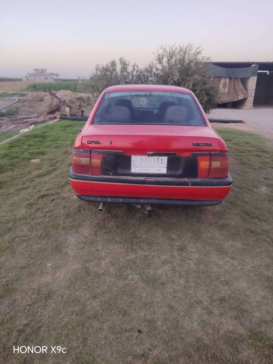 سلام عليكم سياره البيع فكتره حجم 18 كير محرك كلو شرط تيرات اربعه جديد صدر جديد بتري جديد كهربايات كلهه شقاله محرك كرله وتماتيك سنويه عضم عاج مشروع وطني شرط التحويل السعر ٣٥ وبيه مجال العنوان كركوك الحويجه الاستفسار تصال على الرقم ***********

نص مكتوب في الصور:
- HONOR X9c