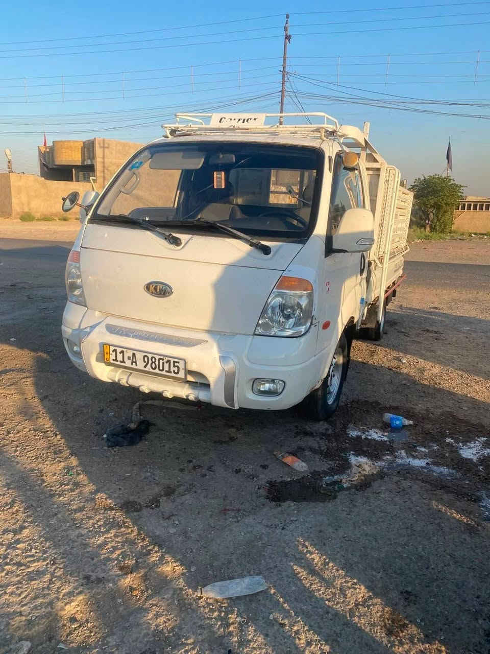 السلام عليكم سياره مسكر للبيع سبلاين طرمبة مكينه وكير مكفولات شاصي مكفول سياره بلاديه بيهه بس دواير خايسات الباقي مكفول مكاني بغداد المعامل موديل 2008السعر تصل وتدلل ***********
