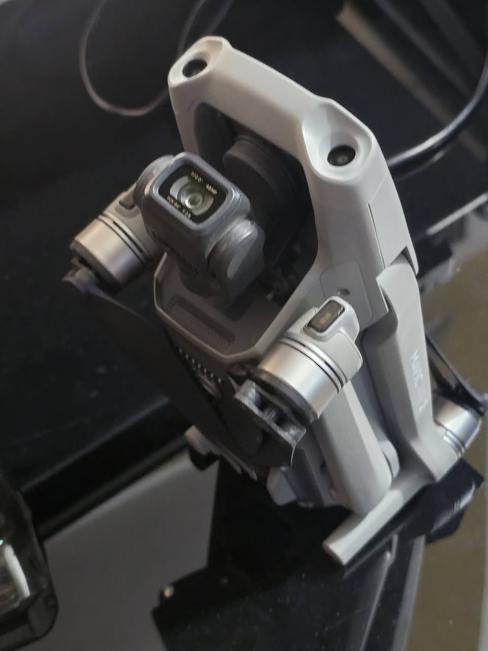 من رخصة الادمن 
للبيع درون نوع mavic air 2 كومبو نظافة جيدة 
للملاحظة عندي البطارية الخاصة بالجويستك يحتاجلهه تبديل و ٢ بطاريات ذات كفاءة متوسطة .
هذا رقمي الخاص للمهتمين بذلك
***********
الشراء عند الفحص الكامل 
عنواني الحله.

