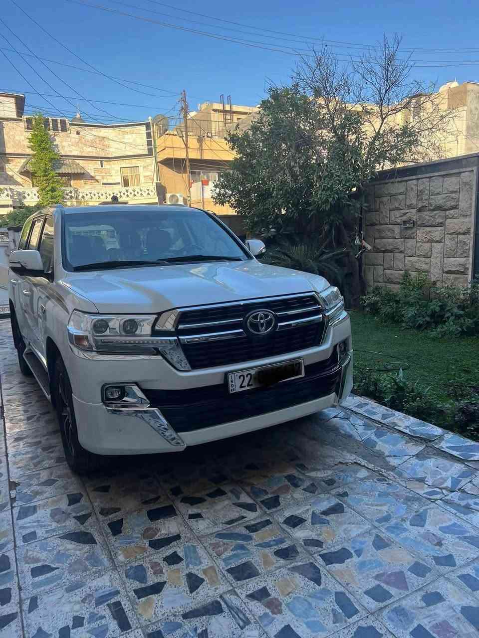 لاندكروز 2021 رقم اربيل باسمي مكفوله كفاله عامه ماشيه 117 الف  فول مواصفات 4 كامرات صندوك كهرباء مقاعد كهرباء ماطور منفاخ دبل ماوس مري قلاب ترحيب والسياره جديده بمعنى الكلمه 

***********

