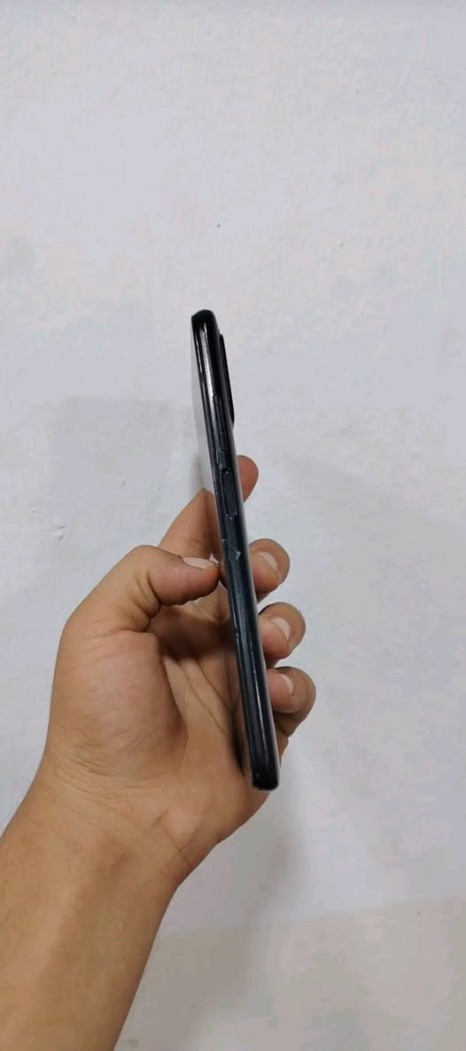 جهاز پوكو M3 
معالج سناب دراكون 810
بطارية 6000 تايب سي
بصمات 2 وجه + الاصبع جانبي 
دبل سيم كارت او رام 
ذاكره 128 كيكه رام 6
جهاز كلش حلوه او سلس سريع بلالعاب وبرامج مامفتوح بلادي شركة كل عيب مابي بشرط 
للبيع سعر 85 الف بي مجال حك جيه 
شراي اتصل *********** كركوك, العراق
