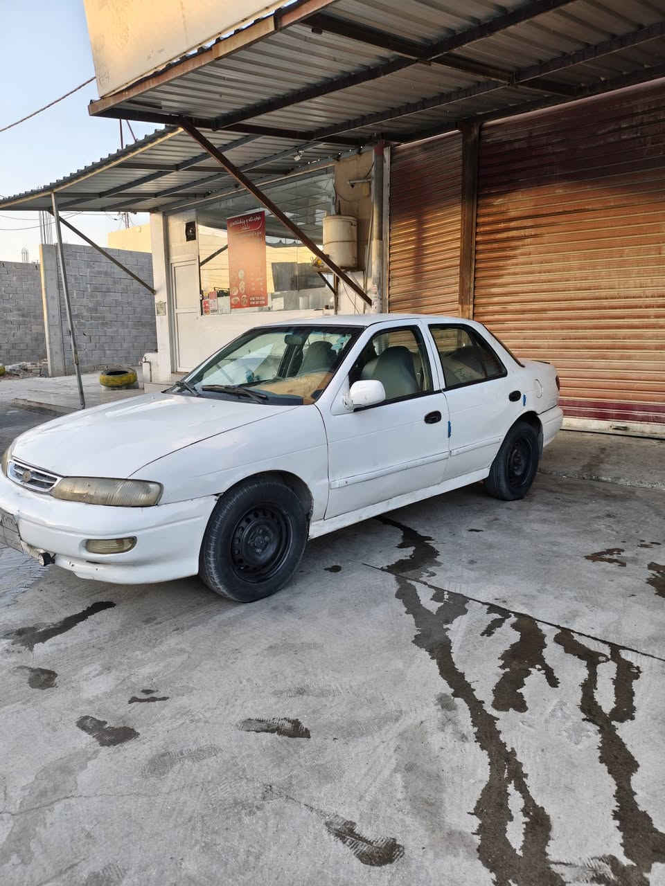 کیا سیڤیا مۆدێل 1996 8بەخی ماپە بێ ئیفرۆ سەیارەکە تا بڵێی جوانە گێڕ و مەیکنەیکی خاوێنی لەسەرە هەموو کارەبای سەیارەکە ئیش ئەکات بێ کێشەیە  ساڵانێکە لای خۆمە ماڵی کەسێکی دۆستە سعری 16 وەرەقەیە مەجالێکی برایانەی تێدایە شوێنم حاجیاوا 
***********
***********
