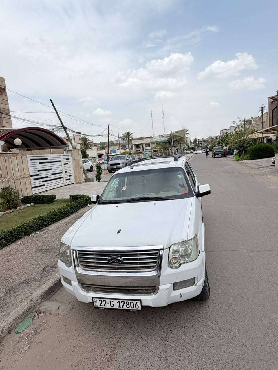 فورد اكسبلورر 2007 وارد خليجي كير ومحرك جديد صدر امامي جديد تبريد شغال كهربائيات نظيفه مصبوغه عام 
ترايها للبصرة 
السعر 90 
*********** بغداد, العراق
