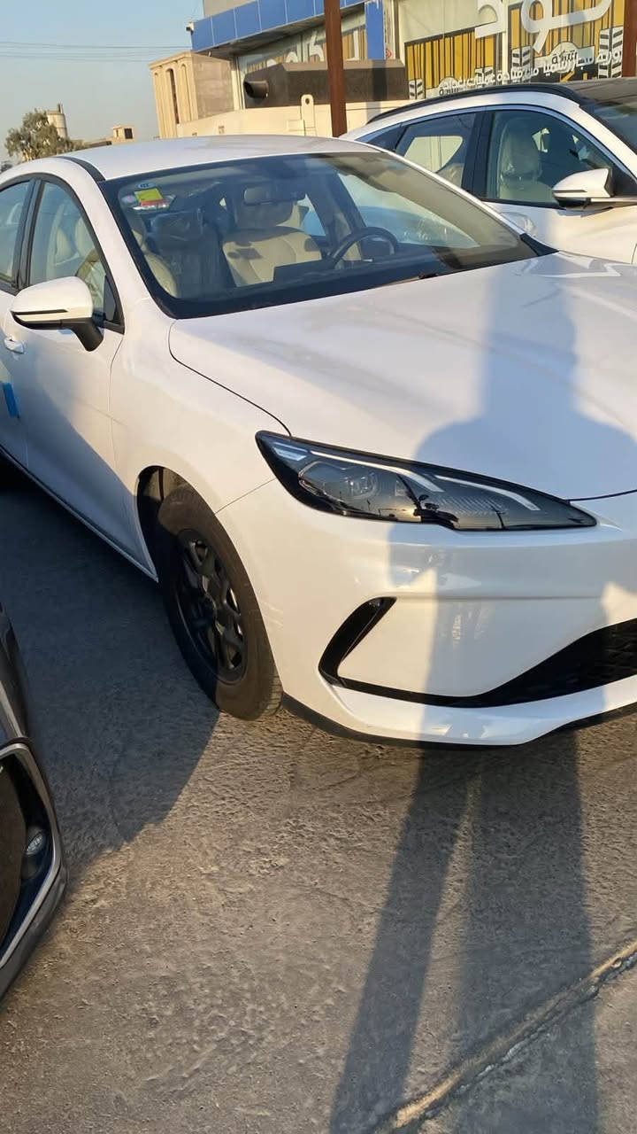 السلام عليكم
سيل 5
2025 
ماشيه 4000
كفاله عامه 
رقم بغداد
هذا رقم صاحبها ‭***********‬
